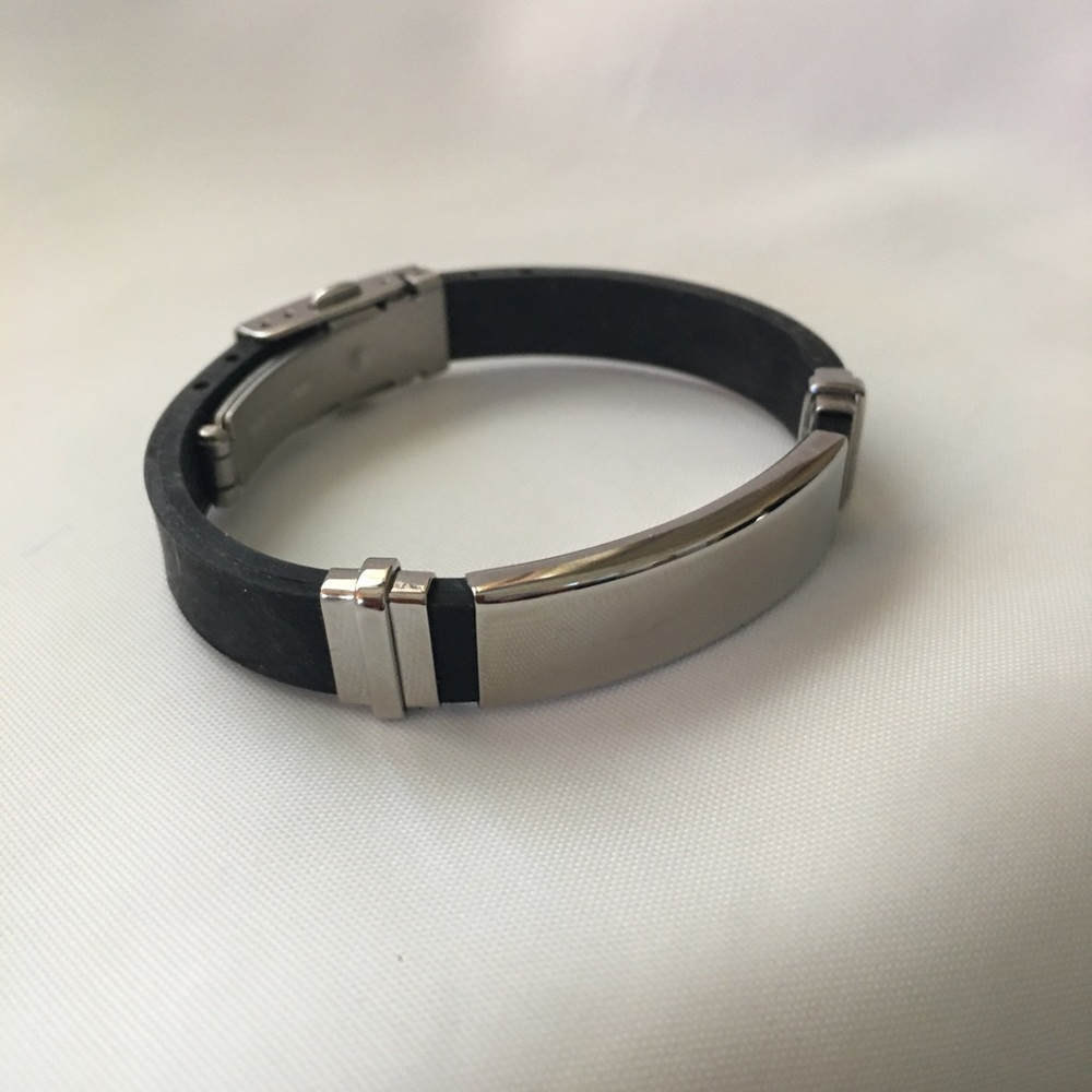 Men’s Stainless Steel Rubber ID Bracelet - Excellent